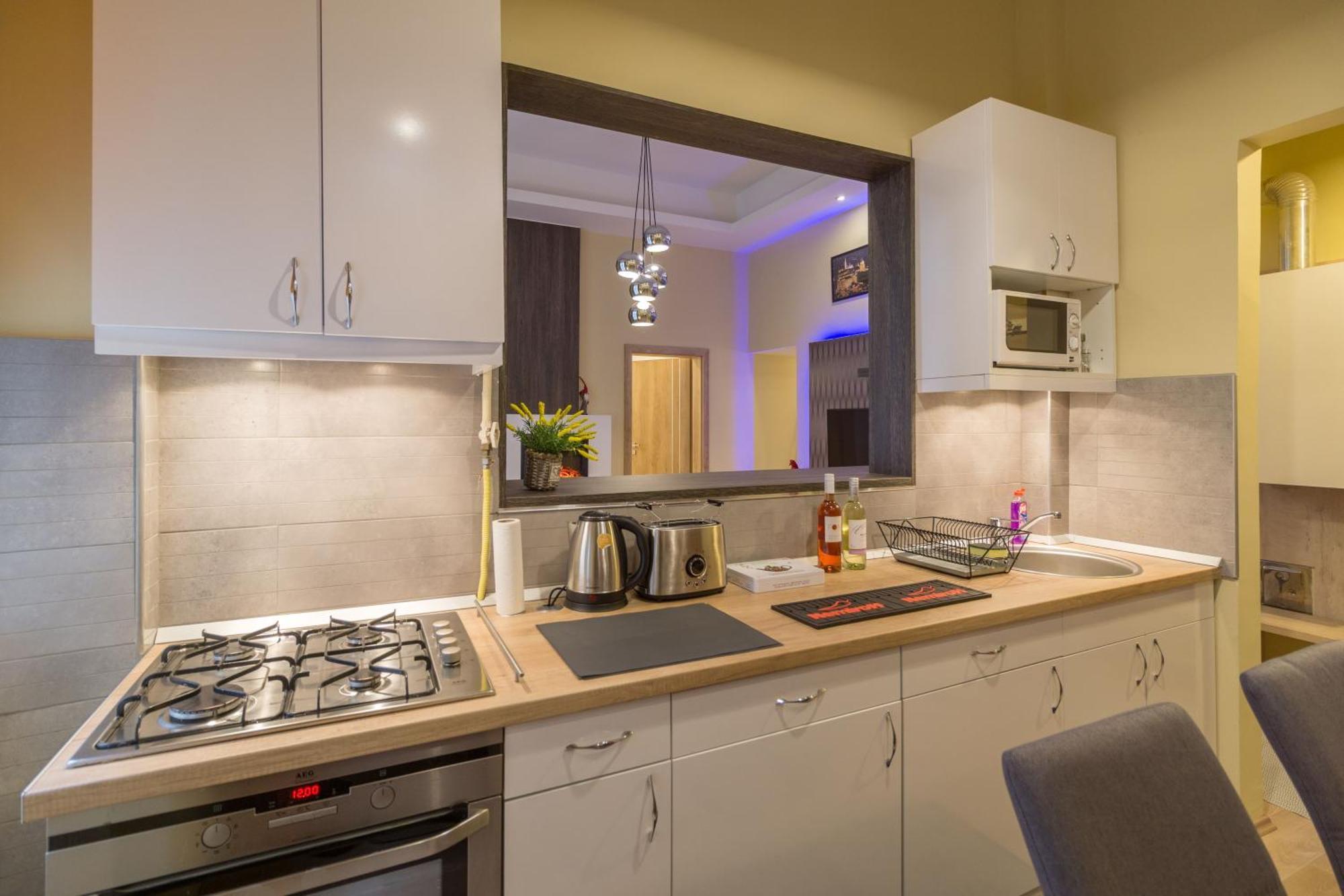 Exlcusive & City Central Located Suite By Prestige Homes Budapest Ngoại thất bức ảnh