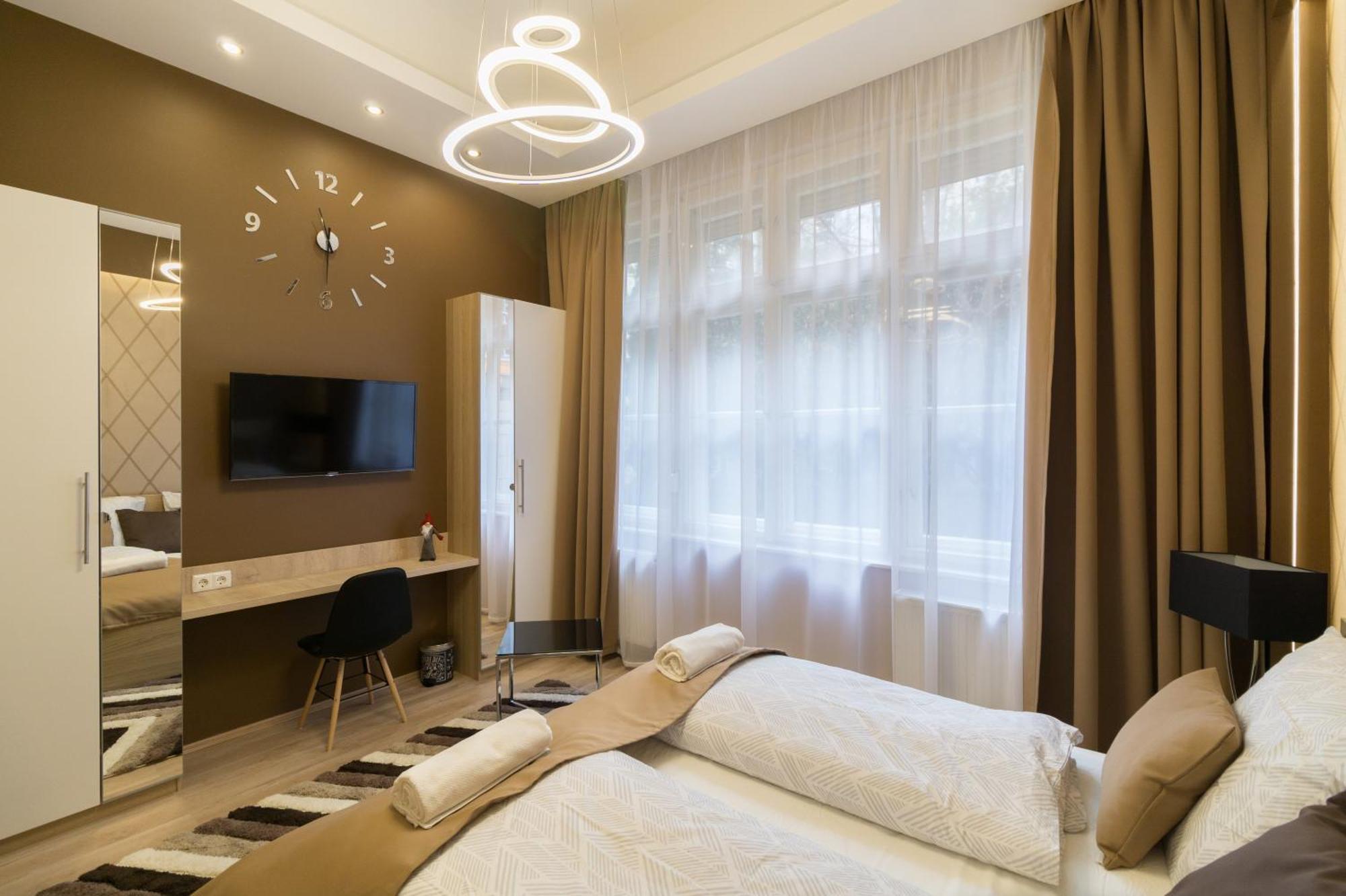 Exlcusive & City Central Located Suite By Prestige Homes Budapest Ngoại thất bức ảnh